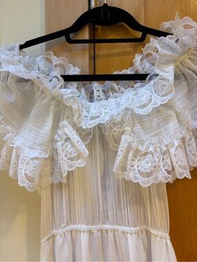 Vintage 80’s White Lace-layered Dress